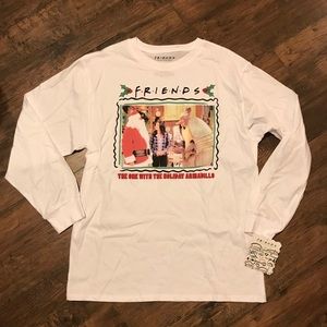 NWT Woman’s Friends Holiday Shirt